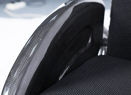 sedia a rotelle manuale in fibra di carbonio