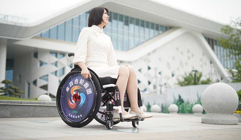 JBH sedia a rotelle S002