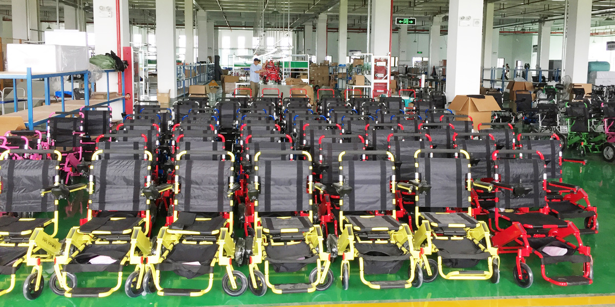 Sedia a rotelle elettrica