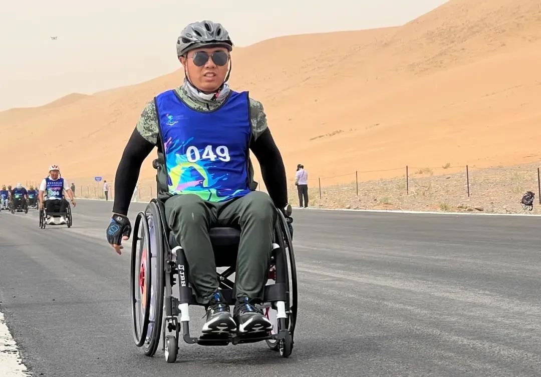 corsa su sedia a rotelle