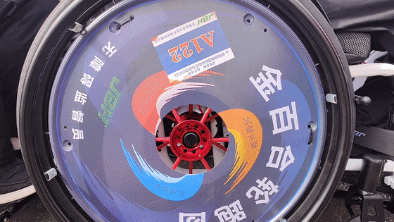 Corsa su sedia a rotelle