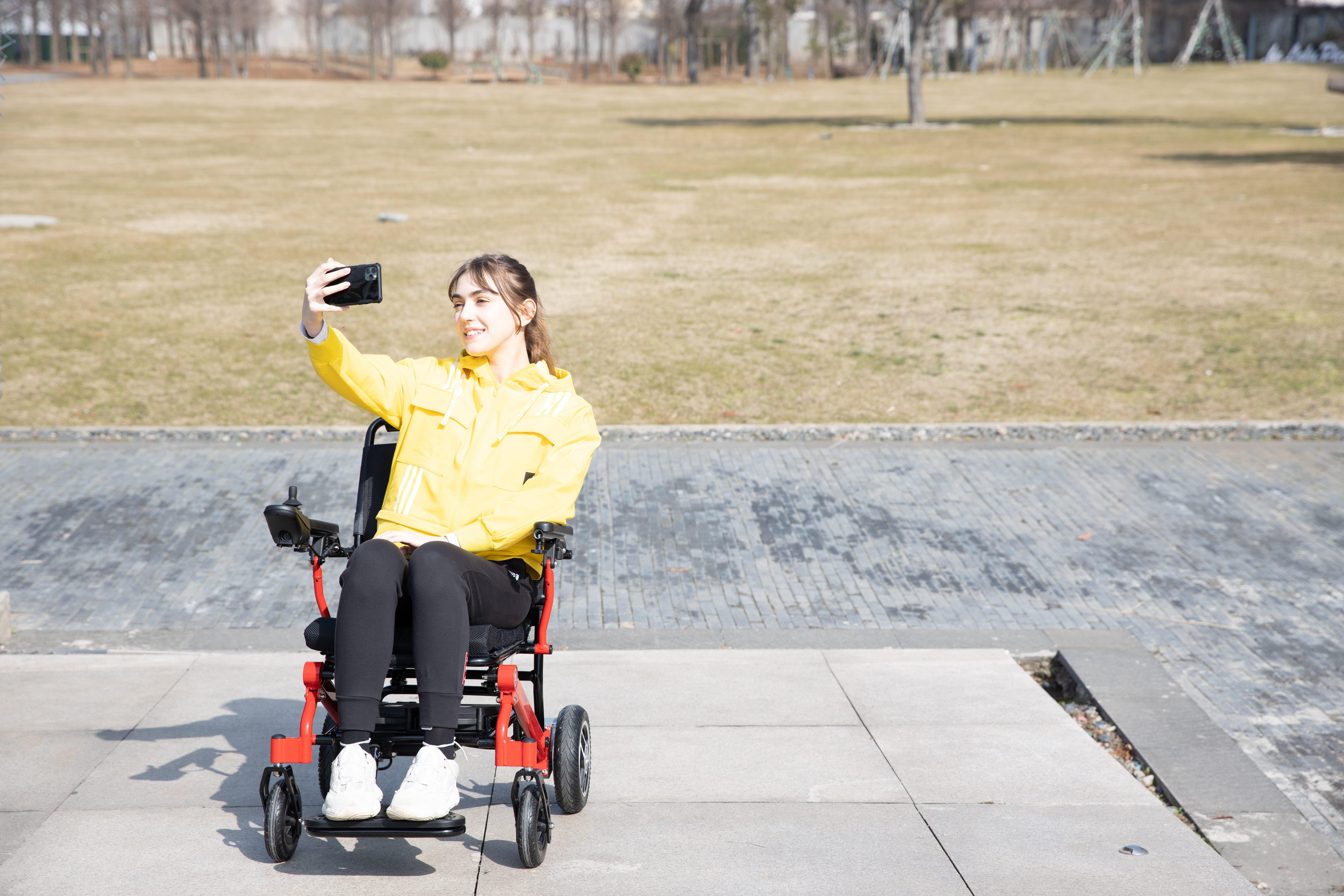 14 cose sulle sedie a rotelle elettriche che i tuoi figli non vogliono che tu sappia